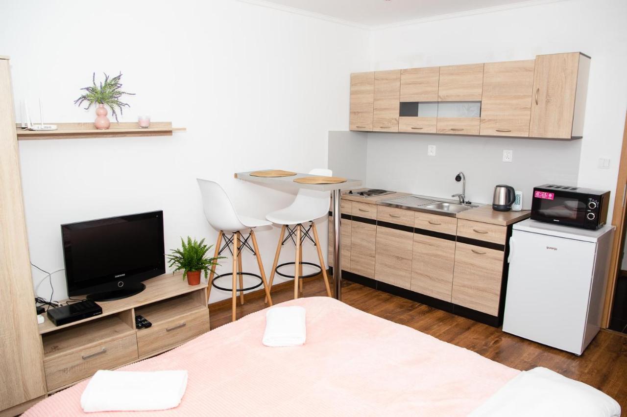 Cosy Studio In Nove Zamky Exterior photo